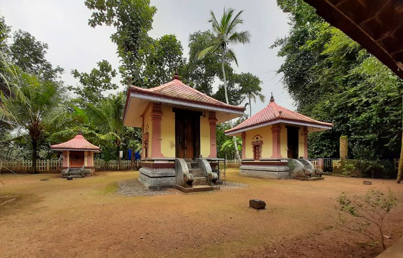File:പ്രധാന ശ്രീകോവിൽ.jpg
