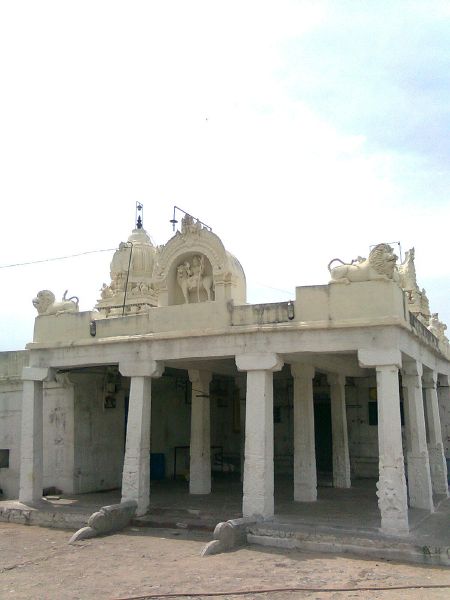 File:Suvaleshvara Swami.jpg