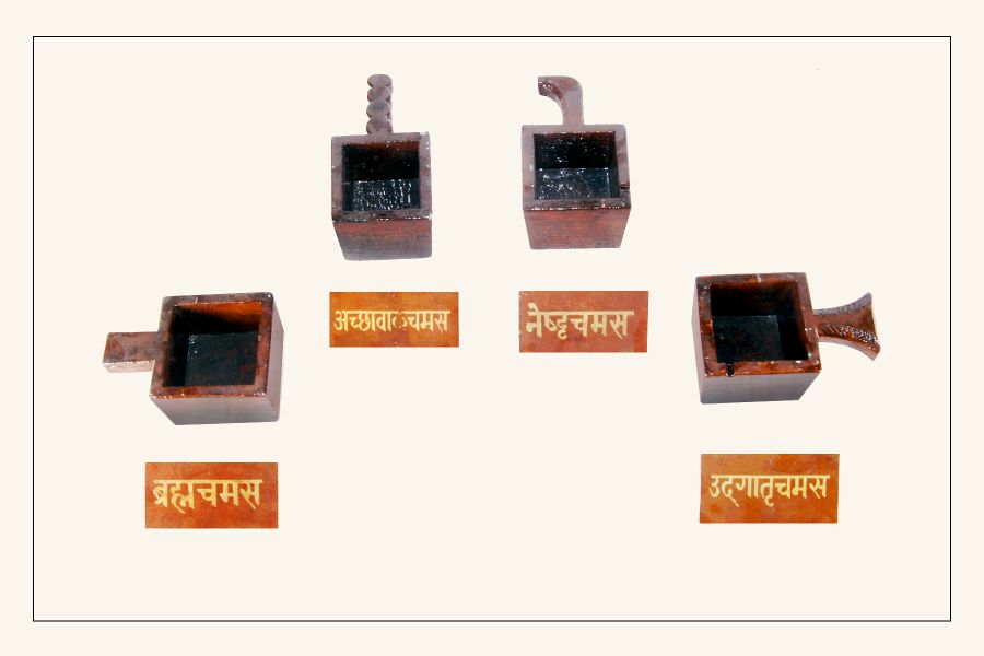 Brahmachamas. Achavalchamas. Neshdruchamas. Uddgatruchamas..JPG