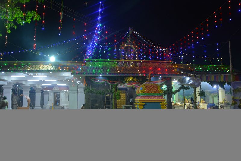 File:Temple at night.jpg