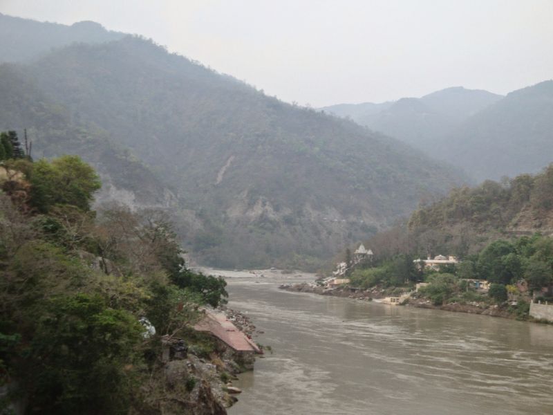 File:Ganga in Rishikesh 3.jpg