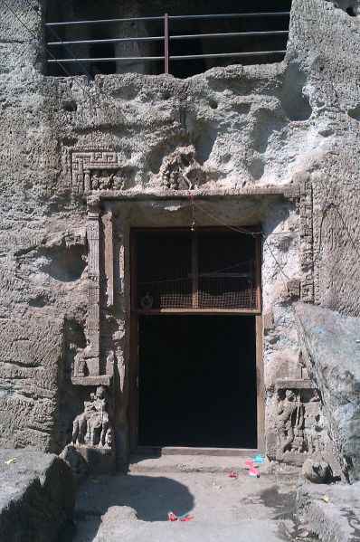 File:Jogeshvari Mandir mumbai.jpg